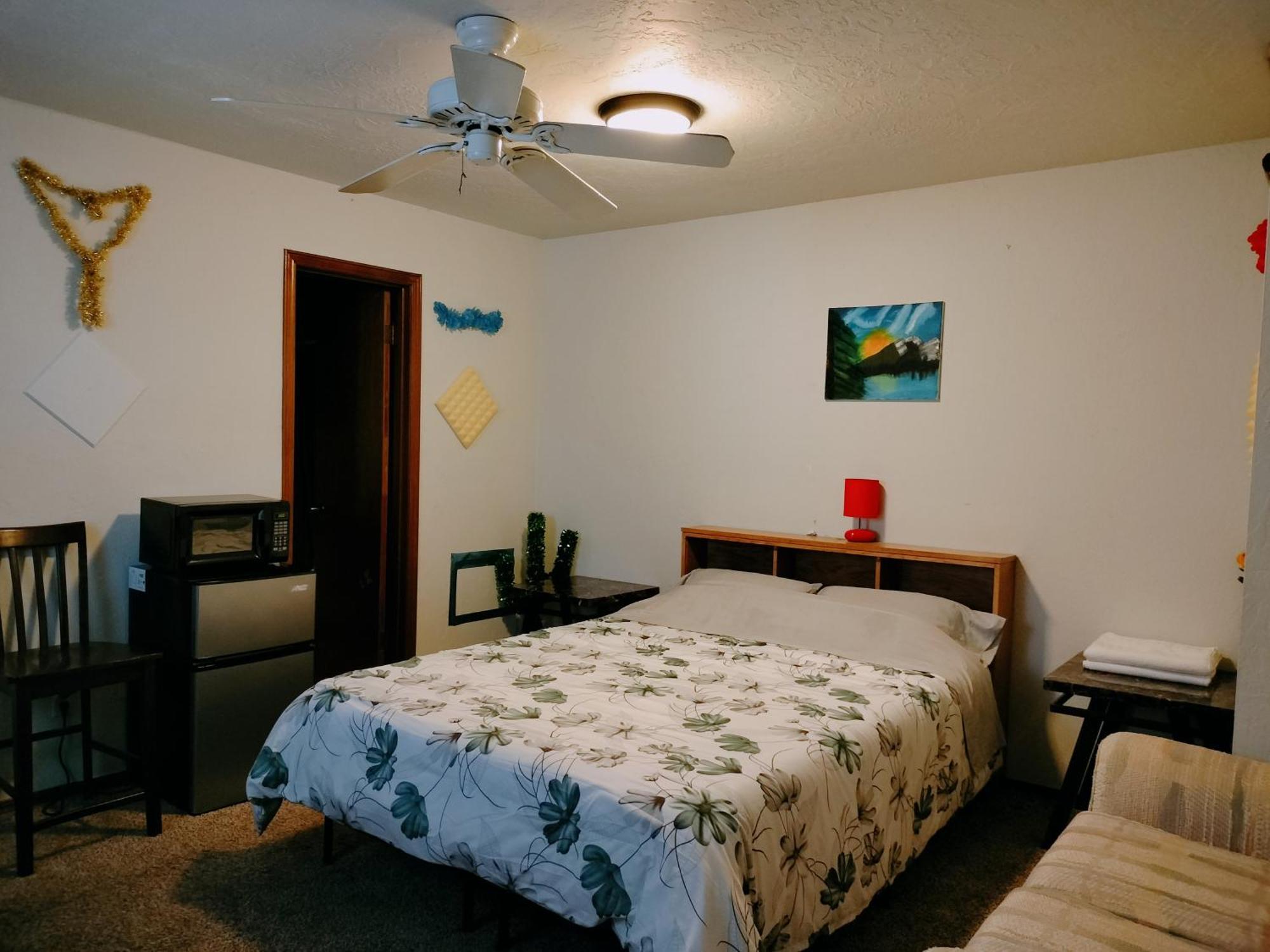 Golden Sunflower'S Apt B1 Lawton Exterior photo
